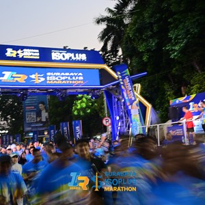 Race photo from SURABAYA ISOPLUS MARATHON 2026