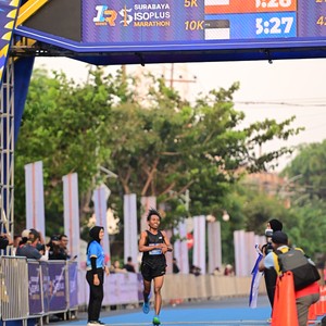 Race photo from SURABAYA ISOPLUS MARATHON 2026