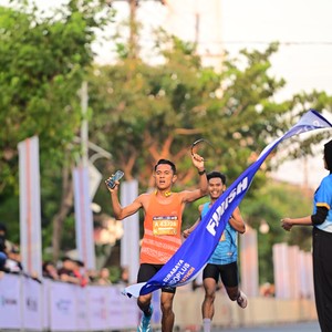 Race photo from SURABAYA ISOPLUS MARATHON 2026