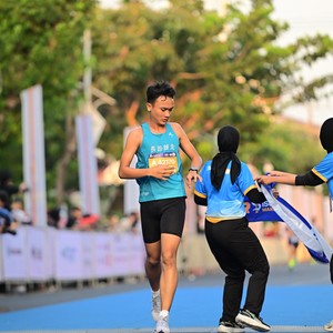 Race photo from SURABAYA ISOPLUS MARATHON 2026