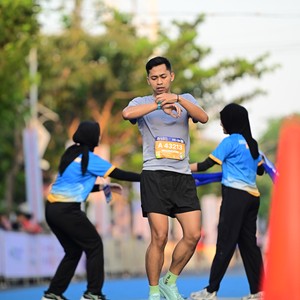 Race photo from SURABAYA ISOPLUS MARATHON 2026