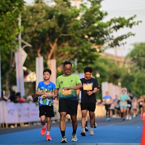 Race photo from SURABAYA ISOPLUS MARATHON 2026