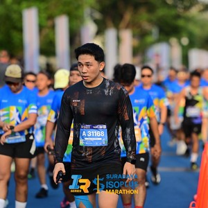 Race photo from SURABAYA ISOPLUS MARATHON 2026