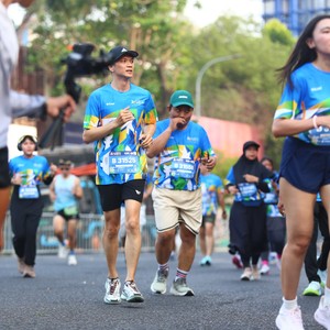 Race photo from SURABAYA ISOPLUS MARATHON 2026