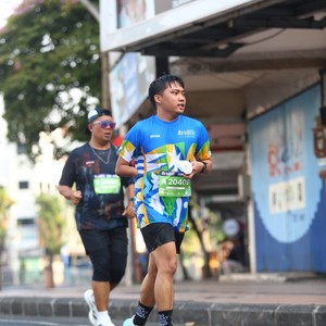 Race photo from SURABAYA ISOPLUS MARATHON 2026