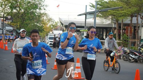 Race photo from Jabar Run 10K 2024