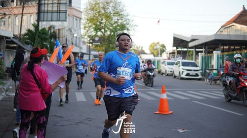 Race photo from Jabar Run 10K 2024