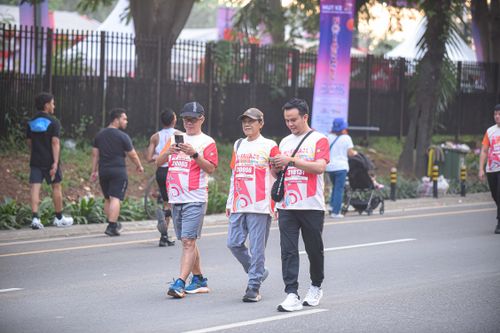 Race photo from NOTARACE 2025