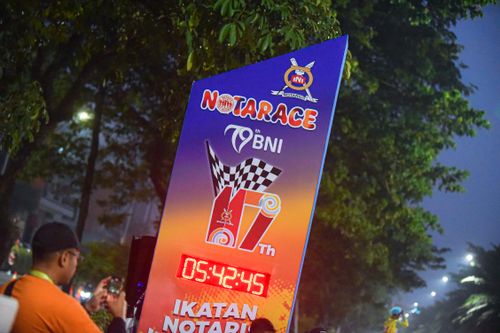Race photo from NOTARACE 2025