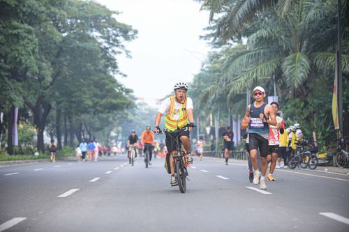 Race photo from NOTARACE 2025
