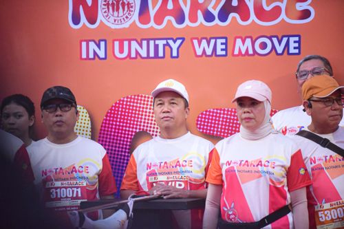 Race photo from NOTARACE 2025
