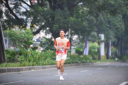 Race photo from NOTARACE 2025