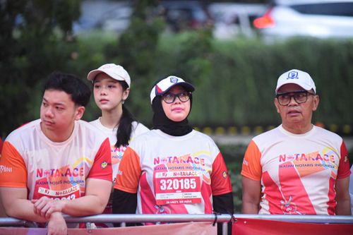 Race photo from NOTARACE 2025