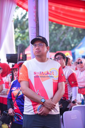 Race photo from NOTARACE 2025