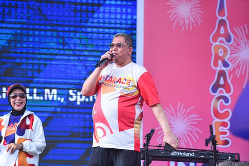 Race photo from NOTARACE 2025