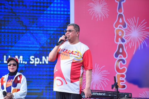 Race photo from NOTARACE 2025