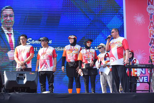 Race photo from NOTARACE 2025