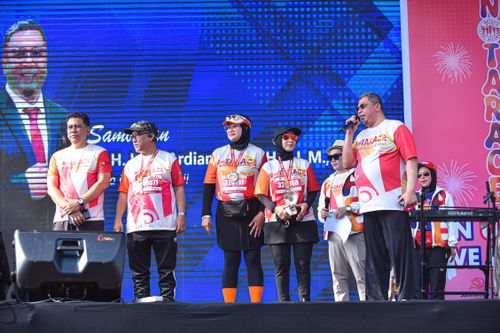 Race photo from NOTARACE 2025