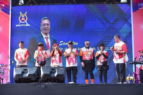 Race photo from NOTARACE 2025