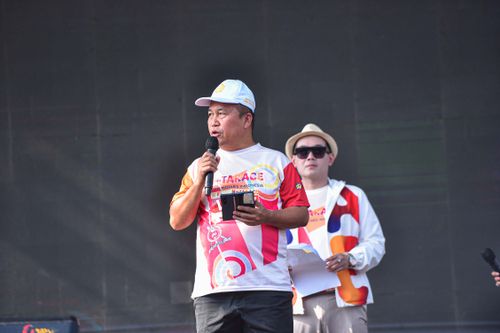 Race photo from NOTARACE 2025