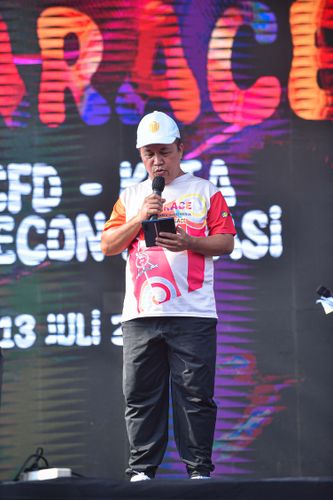 Race photo from NOTARACE 2025