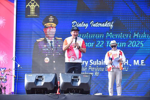 Race photo from NOTARACE 2025