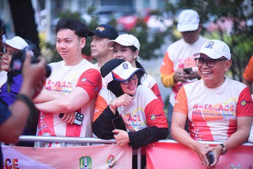 Race photo from NOTARACE 2025