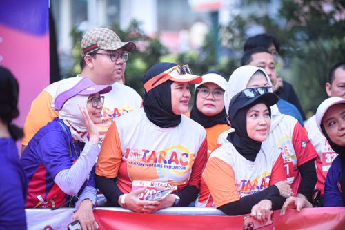 Race photo from NOTARACE 2025