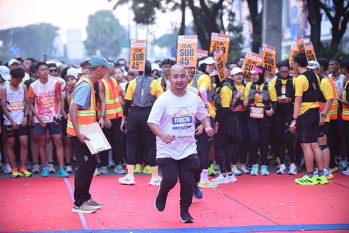 Race photo from NOTARACE 2025