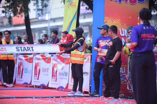 Race photo from NOTARACE 2025