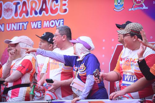 Race photo from NOTARACE 2025