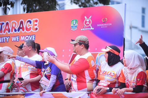 Race photo from NOTARACE 2025