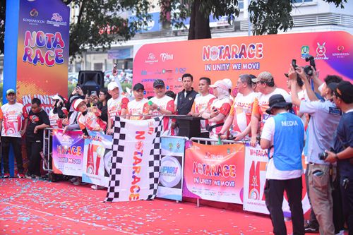 Race photo from NOTARACE 2025