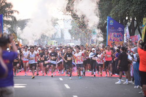 Race photo from NOTARACE 2025