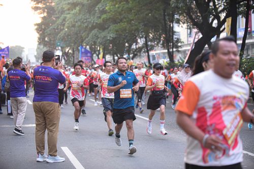 Race photo from NOTARACE 2025
