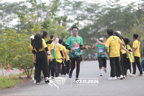 Race photo from Arutmin Borneo Run 2024