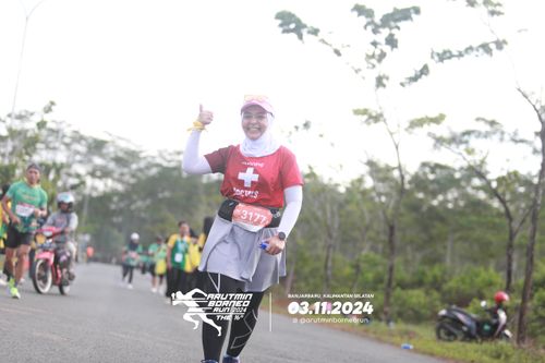 Race photo from Arutmin Borneo Run 2024