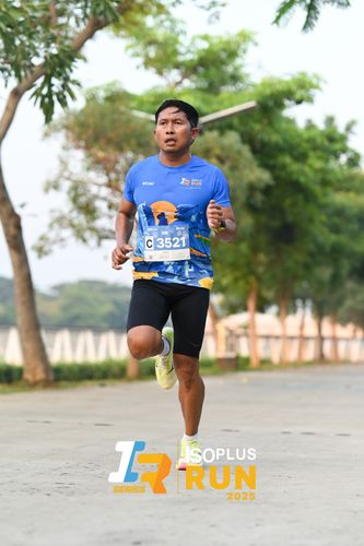 Race photo from ISOPLUS RUN 2025 - JAKARTA