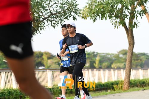 Race photo from ISOPLUS RUN 2025 - JAKARTA