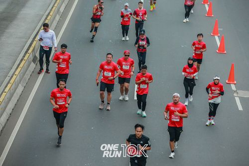 Race photo from ONE RUN 10K 2025