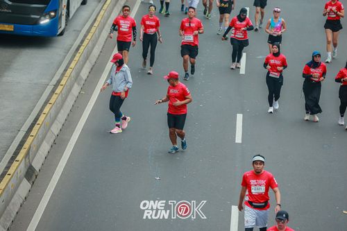 Race photo from ONE RUN 10K 2025