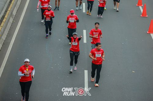 Race photo from ONE RUN 10K 2025