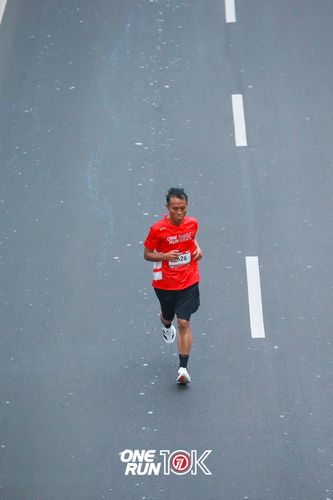Race photo from ONE RUN 10K 2025