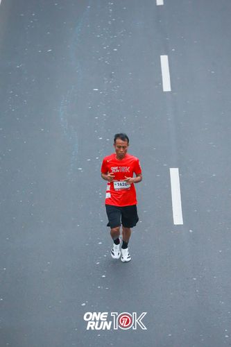 Race photo from ONE RUN 10K 2025
