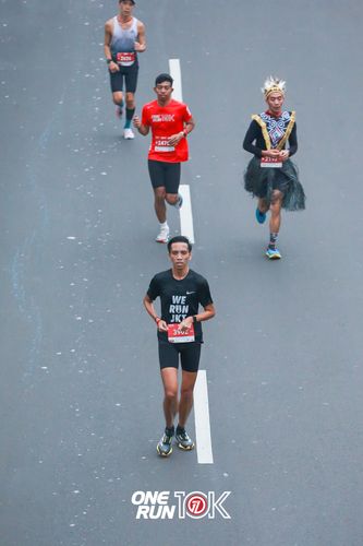 Race photo from ONE RUN 10K 2025