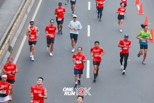 Race photo from ONE RUN 10K 2025