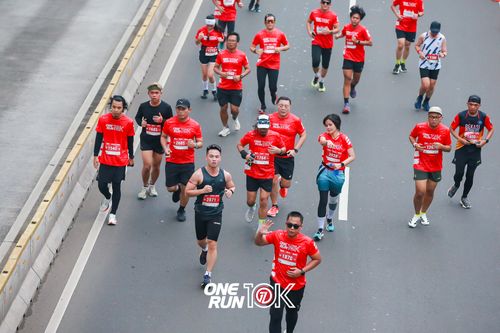 Race photo from ONE RUN 10K 2025