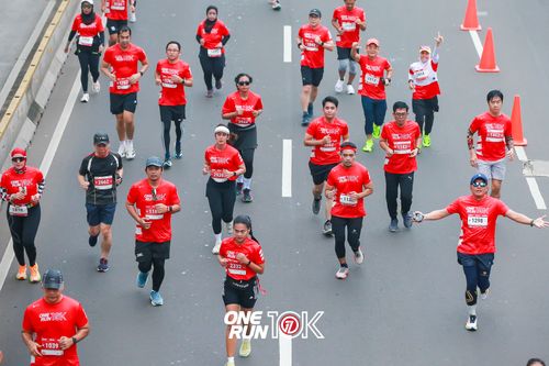 Race photo from ONE RUN 10K 2025