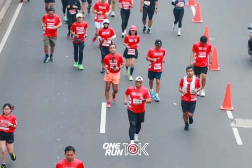 Race photo from ONE RUN 10K 2025
