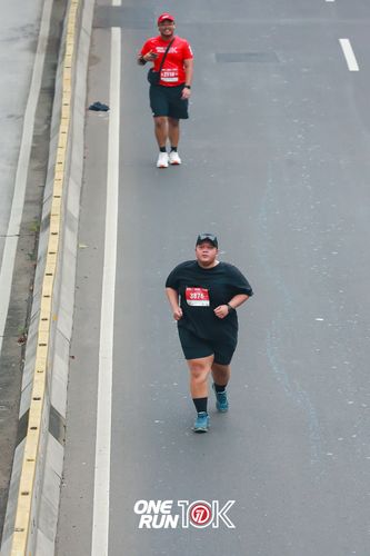 Race photo from ONE RUN 10K 2025